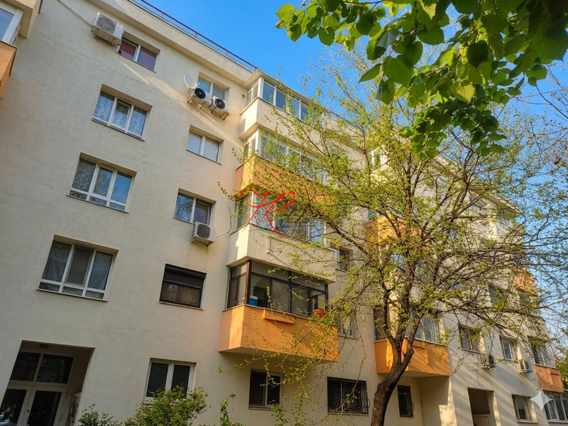 Vanzare apartament 3 camere Aviatiei